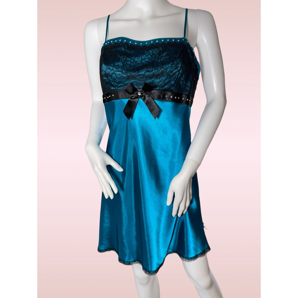 Negligee and Robe Silky Lace set, Morgan Taylor Intimates, Ladies Large - Picture 1 of 5